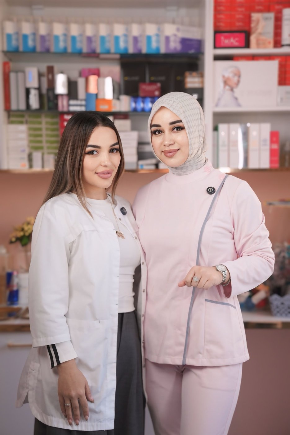 Muxlisa Ravshanovna shogirdi bilan